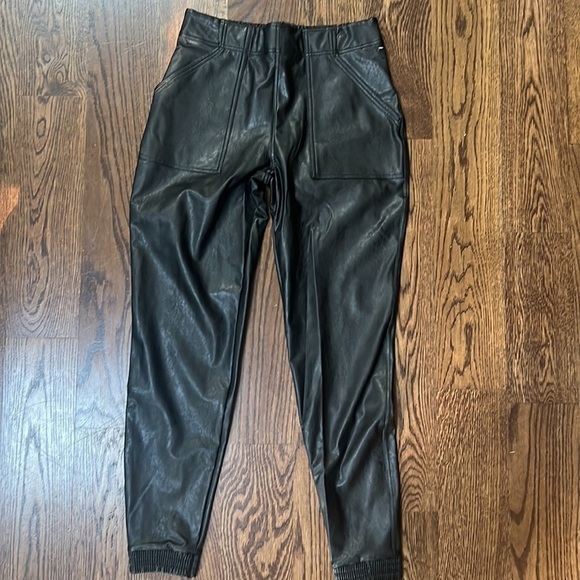 Spanx Black Faux Leather Joggers Pants XS - Picture 2 of 5
